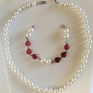 Vintage White Pearl necklace
